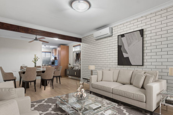 We were engaged to act on behalf of a family selling their mother’s villa in Miranda to help fund her transition into aged care. With limited knowledge of property values or the sales process, the family turned to Locate Negotiate to take full control of the transaction and ensure the property was positioned correctly for a timely and successful outcome.