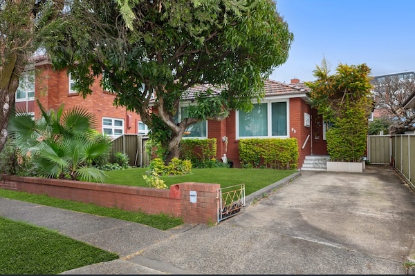 Locate Negotiate was referred by a professional contact to assist a family whose mother was transitioning into care in assessing and managing the sale of their property. The site was positioned within 400 metres of the Rockdale town centre, offering potential development upside under new planning laws.