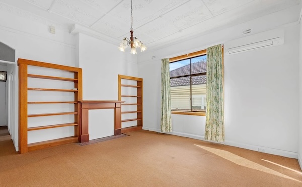 18 Oatley Street, Kingsgrove 2 18 Oatley Street, Kingsgrove 2