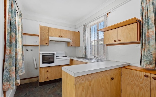 18 Oatley Street, Kingsgrove 3 18 Oatley Street, Kingsgrove 3